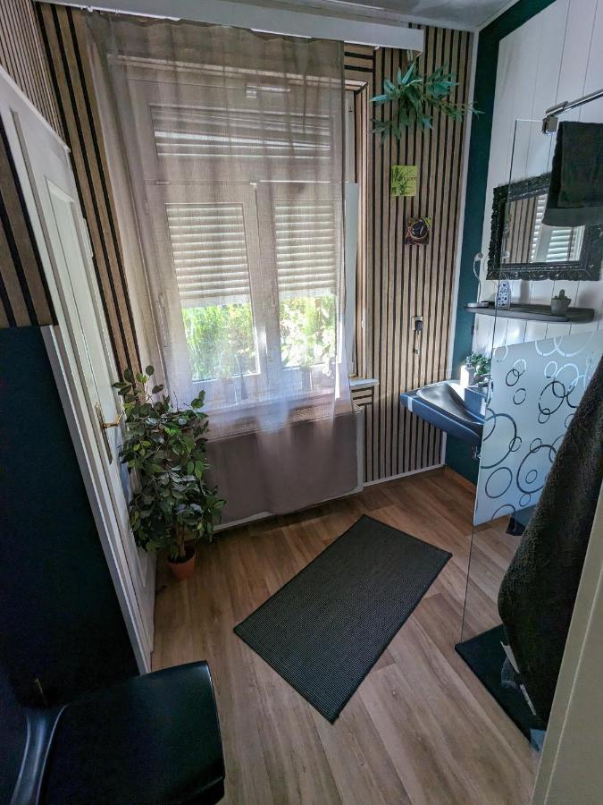 Ferienwohnung Apartment Wilhelmshaven Inselviertel In Bester Lage - Selbstaendiger Check In Moeglich Екстериор снимка